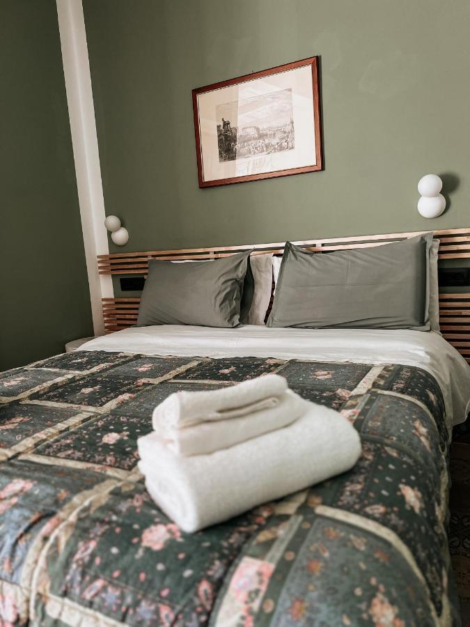 Residence La Pera Bugiarda Венария Реале Екстериор снимка