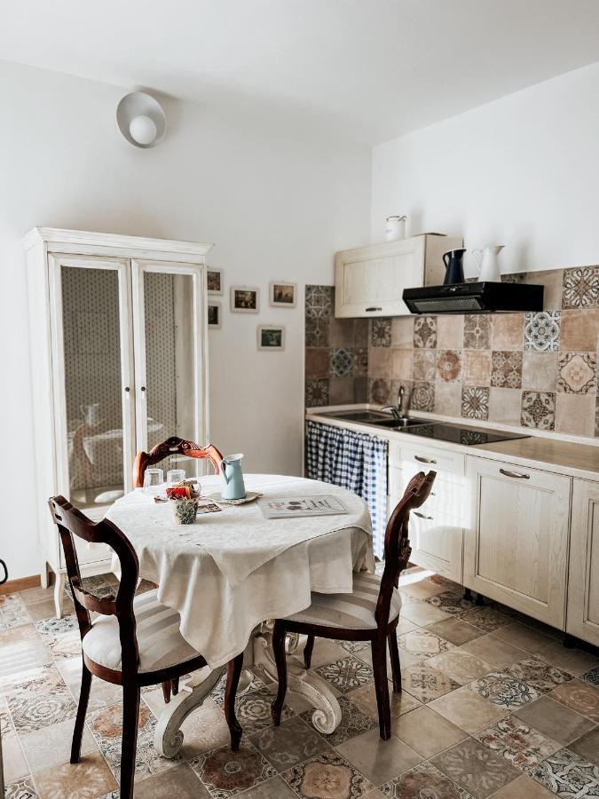 Residence La Pera Bugiarda Венария Реале Екстериор снимка