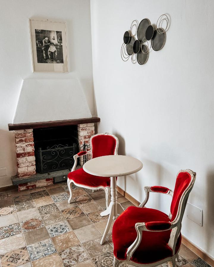Residence La Pera Bugiarda Венария Реале Екстериор снимка