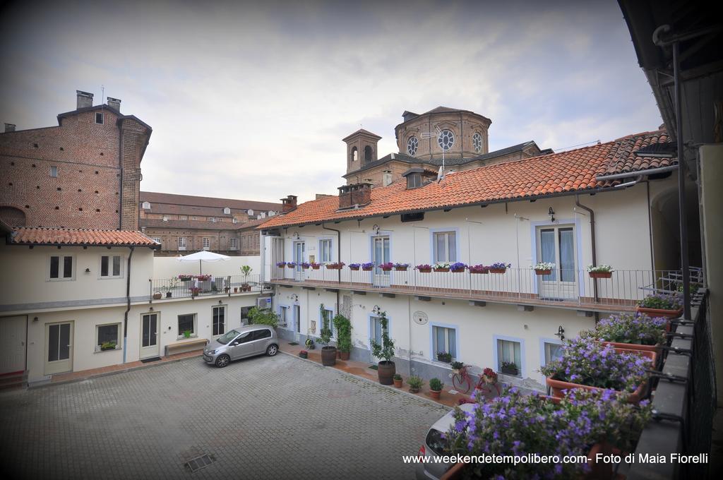 Residence La Pera Bugiarda Венария Реале Екстериор снимка