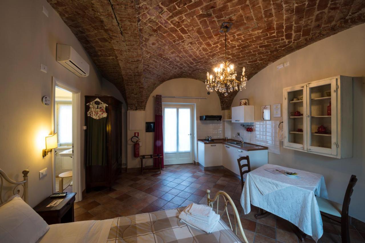 Residence La Pera Bugiarda Венария Реале Екстериор снимка