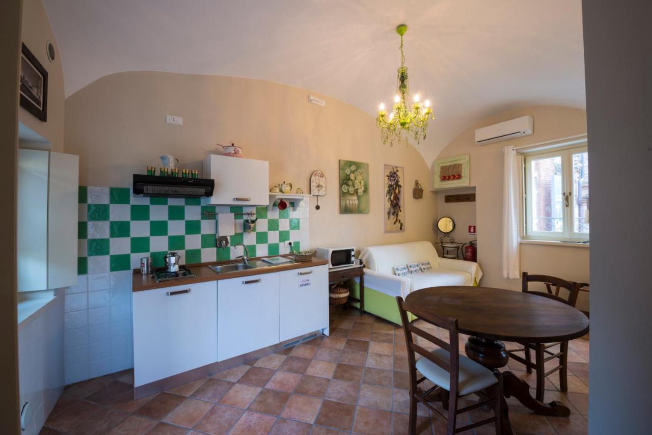 Residence La Pera Bugiarda Венария Реале Екстериор снимка